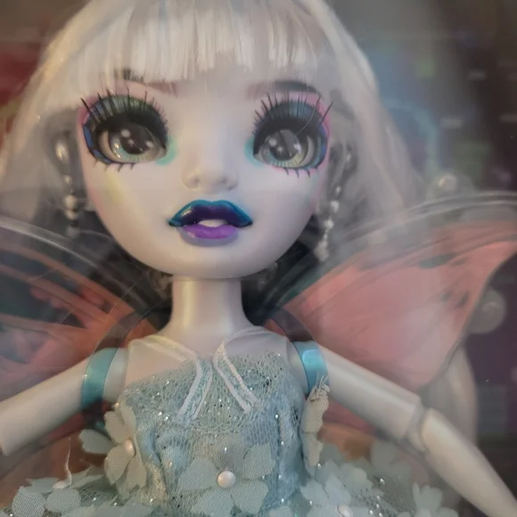 Eliza Mcfee - Fairy - Shadow High -Rainbow Vision Costume Ball - Picture 8 of 8